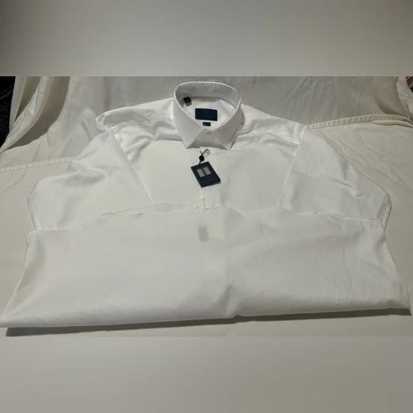David Donahue White Dress Shirt. 34/35 Sleeves. 17.5 Neck. Trim Fit. - Picture 5 of 12